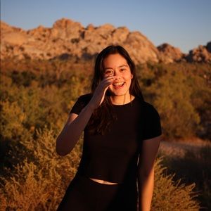 Meet your Posher, Mia